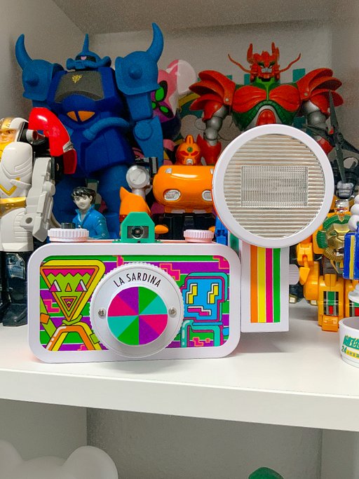 Bright Colors and Robots: Kid KURA Customizes the La Sardina DIY