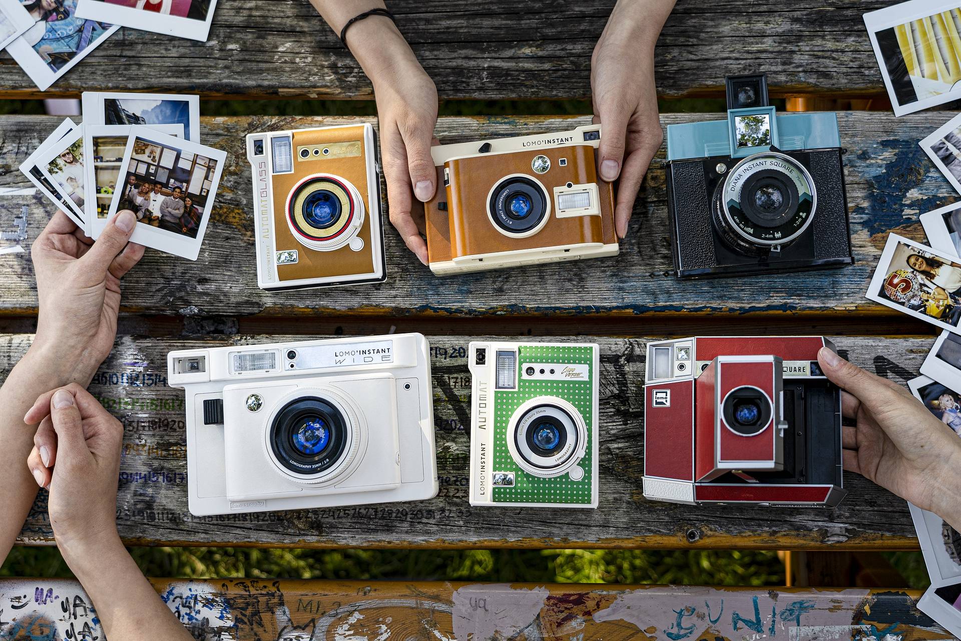 Lomo’Instant family