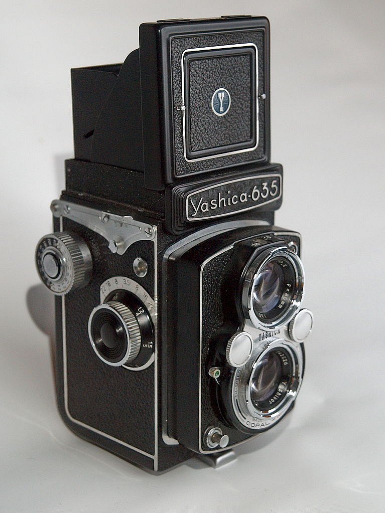 Yashica 635 Medium Format TLR Camera 80mm f/3.5 Yashikor Lens AS-IS