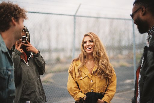 Pure Moment: On Tour with Alina Baraz
