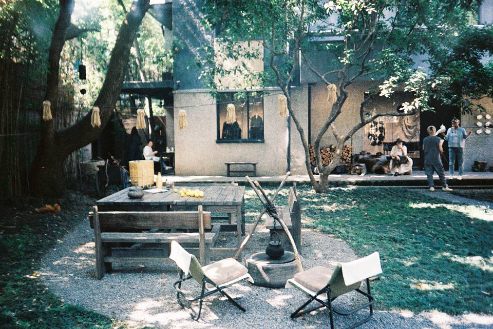 ©贾静娴，尹航，沃季虹｜使用 Lomo MC‑A 全自动随拍胶片相机 &amp;  LomoChrome Classicolor ISO 200 135 经典版彩色负片 拍摄