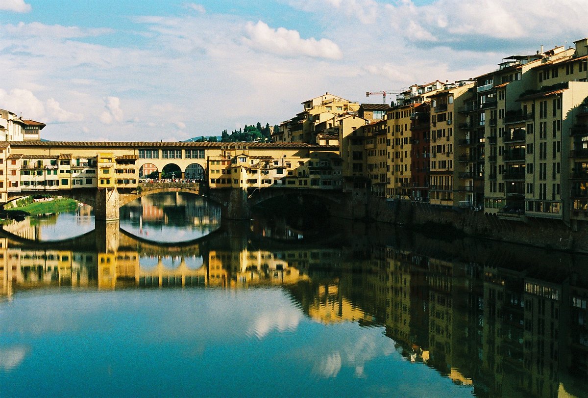 Camera: Mamiya ZE-2 · Lomography
