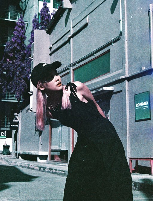【LomoChrome Purple 紫調底片新配方】 泰國攝影師 Piyarad Taduk 重新詮釋紫調下的景色