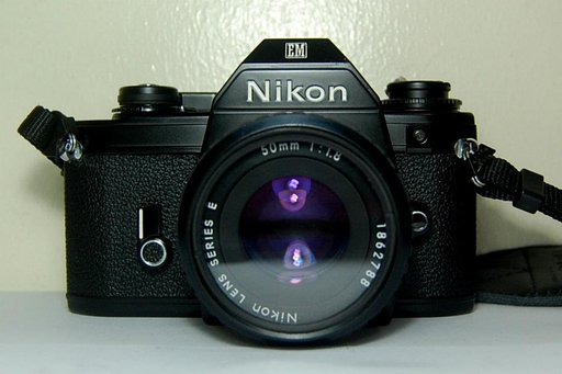 Nikon EM: Pro on the Outside, Carefree on the Inside