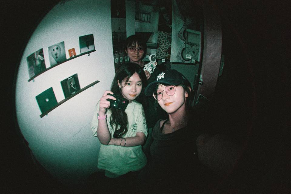© 倪熙悦 | 使用 Fisheye No.2 135 第二代鱼眼胶片相机－葡萄酱特别版 &amp; LomoChrome Purple ISO 100–400 135 紫调负片－ Pétillant 汽泡特別版 拍摄