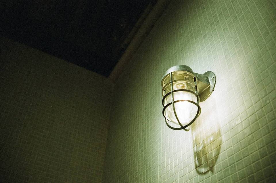 ©️ @film.not.movie ｜ LomoChrome Purple ISO 100–400 135 紫调负片 &amp; LomoChrome Metropolis 135 大都会胶卷