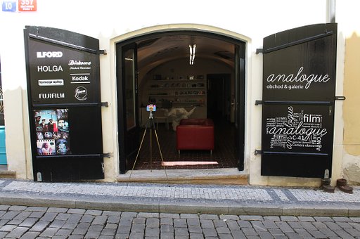 Analogue: A Photography Paradise finally opens in Prague!