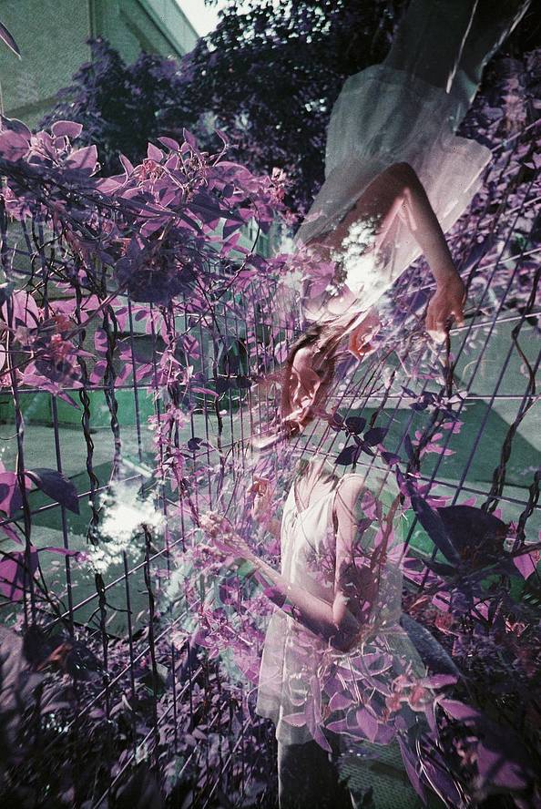 © Jiun | Lomo LC-Wide 广角胶片相机 | LomoChrome Purple ISO 100–400 135 紫调负片－ Pétillant 汽泡特別版 | Model: Hae-ro Kang