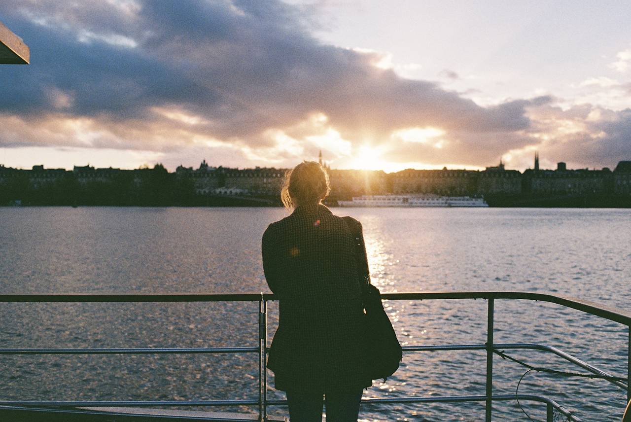 A serious sun-worshipper, this film loves to work outdoors with oodles of natural light.