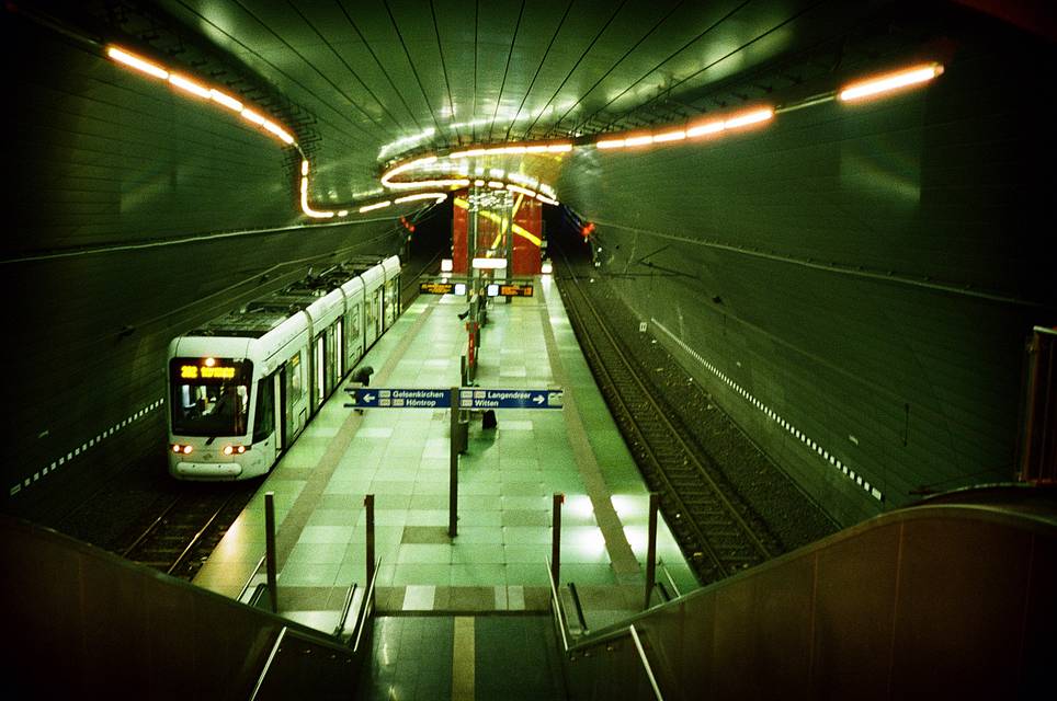 Credits: candeeland,  n_u_m_b_f_a_c_e, atropaworkshop, & atropaworkshop | Lomography Color Negative ISO 800