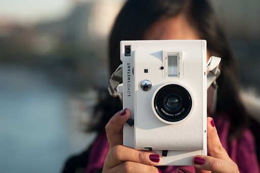 Lomo’Instant Camera & Lenses White Edition