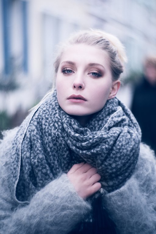Petzval LomoAmigo: Justine Jugnet
