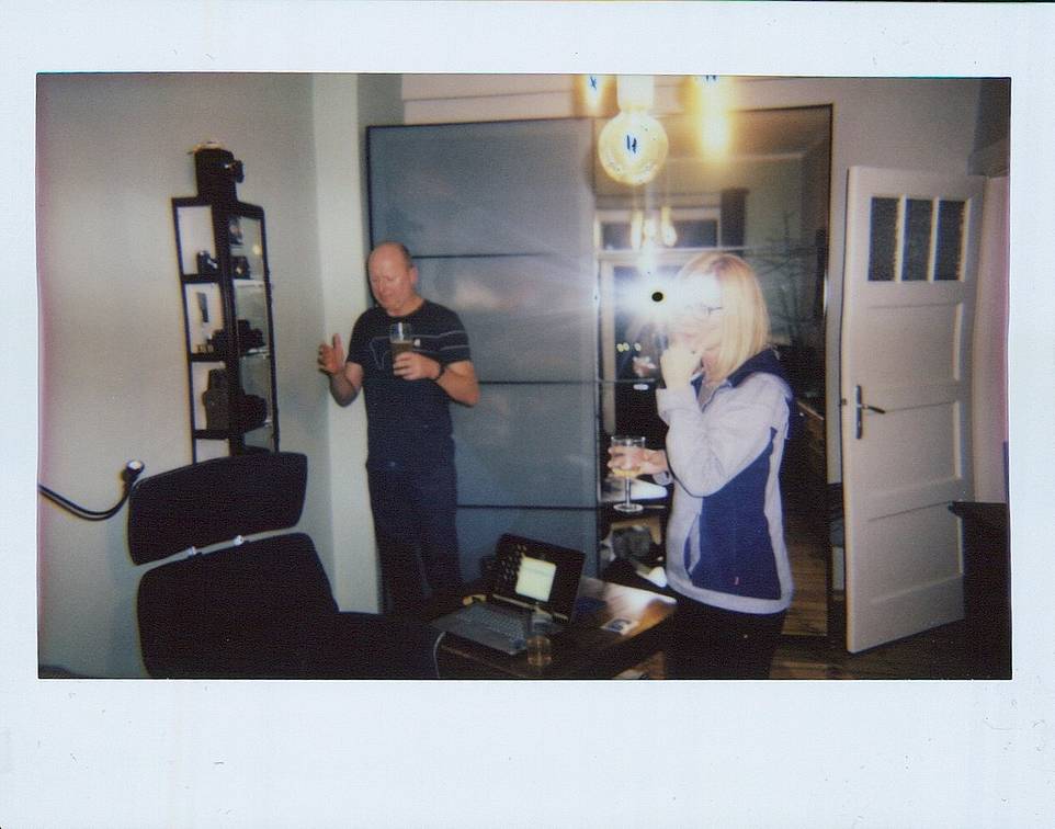 使用 Lomo’Instant Wide 宽幅拍立得相机拍摄