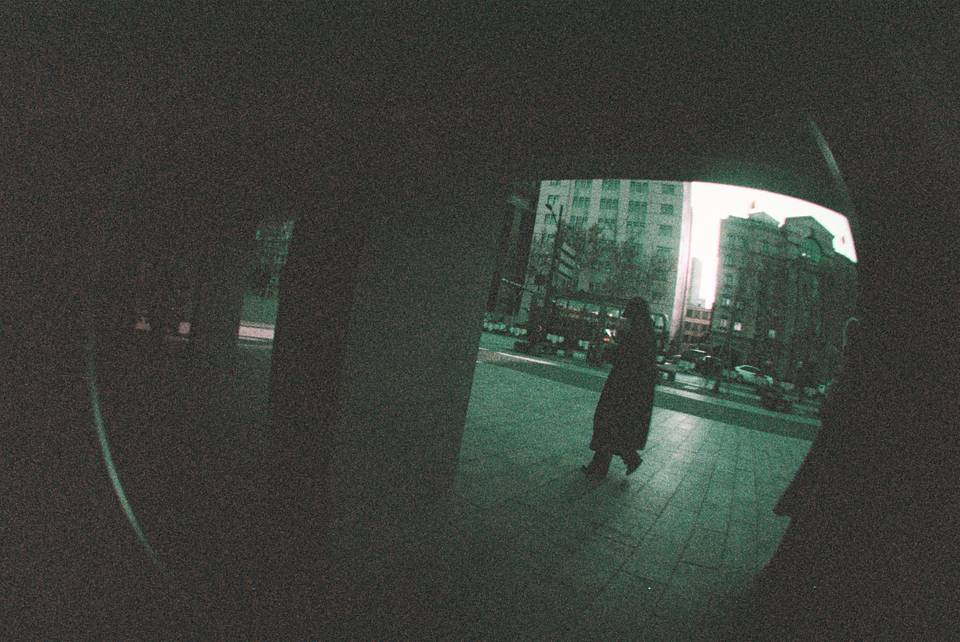 © 唐语婷 | 使用 Fisheye No.2 135 第二代鱼眼胶片相机－葡萄酱特别版 &amp; LomoChrome Purple ISO 100–400 135 紫调负片－ Pétillant 汽泡特別版拍摄