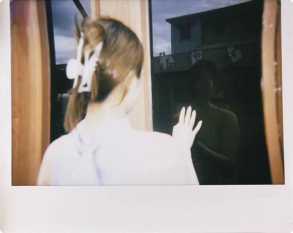 本次拍立得工作坊参与者作品，分别使用 Lomo'Instant Wide 宽幅拍立得相机－William Klein 传奇限量版 、 Lomo'Instant Square 方形拍立得相机套装 - 梦幻庄园版 及 Lomo'Instant Automat 自动拍立得相机－复古红色 拍摄