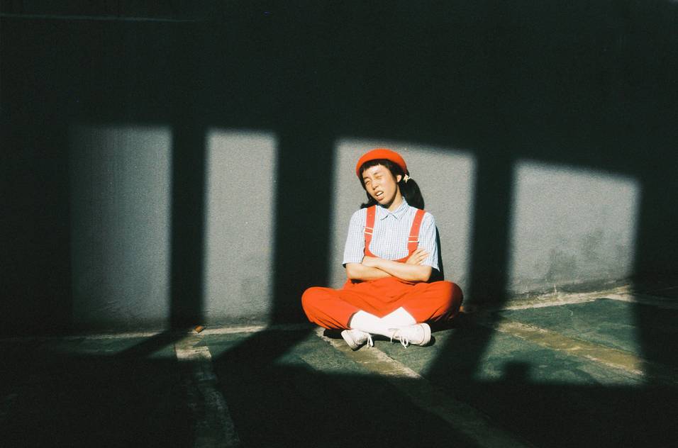 由空调水使用 LomoChrome Color' 92 135 日落版拍摄