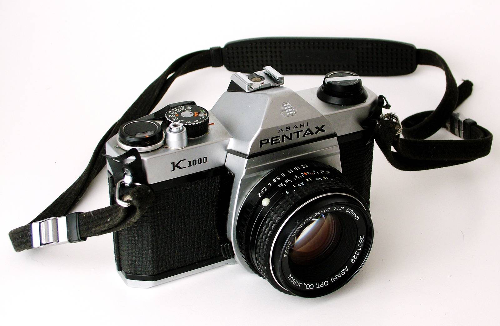 Lomopedia: Pentax K1000 · Lomography Lomopedia: Pentax K1000 · Lomography