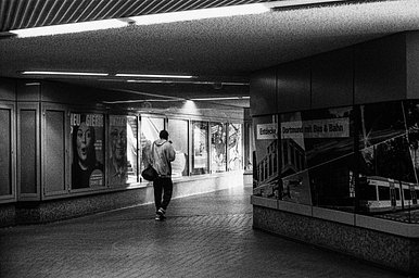 フィルム: Kodak Double-X 5222 ISO-1600 · Lomography
