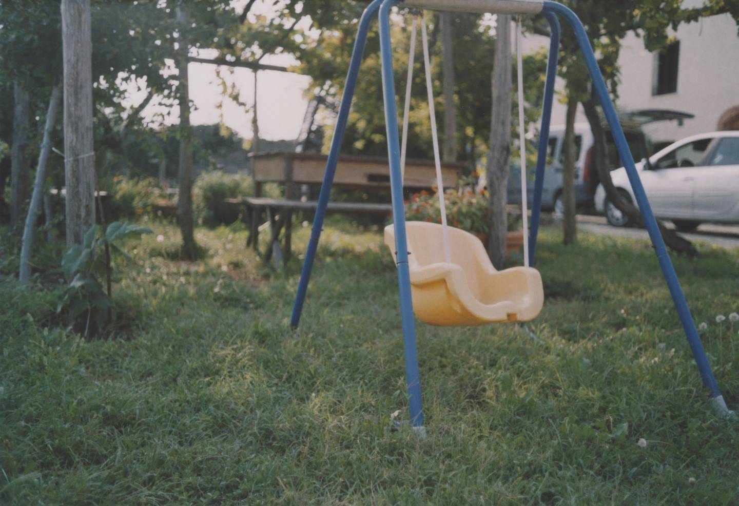 Yashica Electro 35 CCN: A Great Wide Prime Lens · Lomography