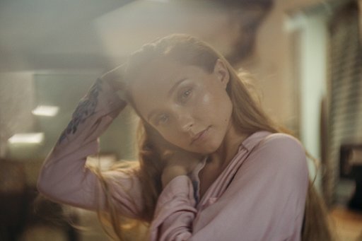 Beautiful, Versatile: LomoAmigo JC Gellidon Shoots with the Petzval 55 MK II Bokeh Control Art Lens