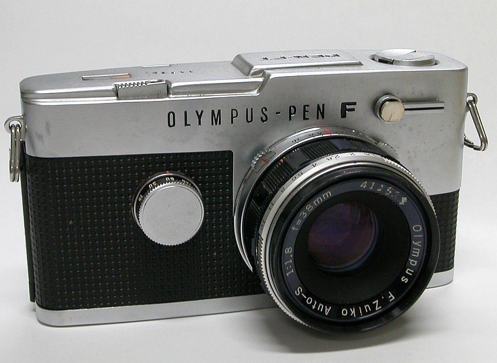 Staff Review: Olympus Pen FT · Lomography 