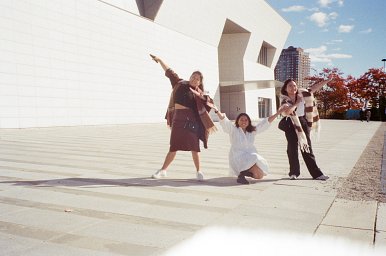 カメラ: Fujifilm Zoom Date 120V · Lomography