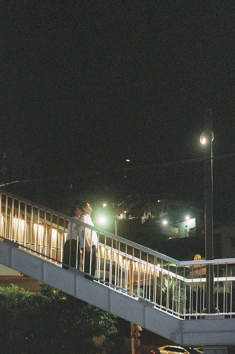 © haraefoto | Lomography Color Negative ISO 800 135 彩色负片胶卷 | Lomo 明室冲洗显影罐 135 | Model: Youngkyung Kim, Jongsu Hwang