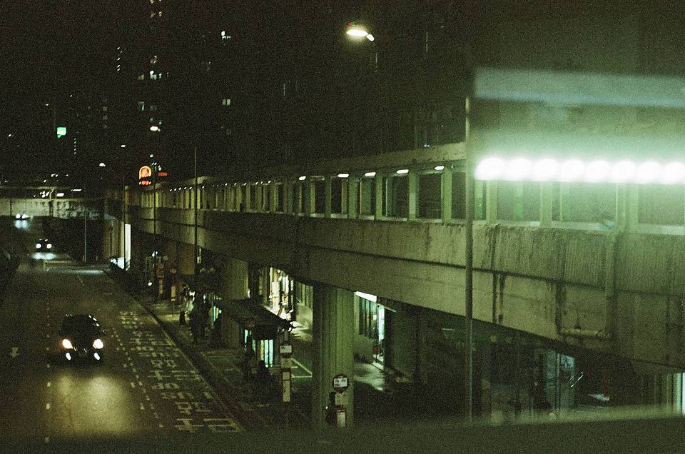 ©️ @film.not.movie ｜ LomoChrome Purple ISO 100–400 135 紫调负片 &amp; LomoChrome Metropolis 135 大都会胶卷