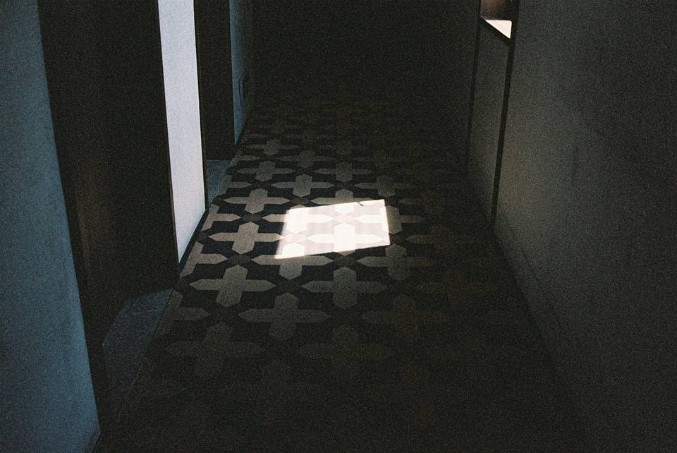 © YE | Shot on LomoChrome Color '92 ISO 400 135 日落版