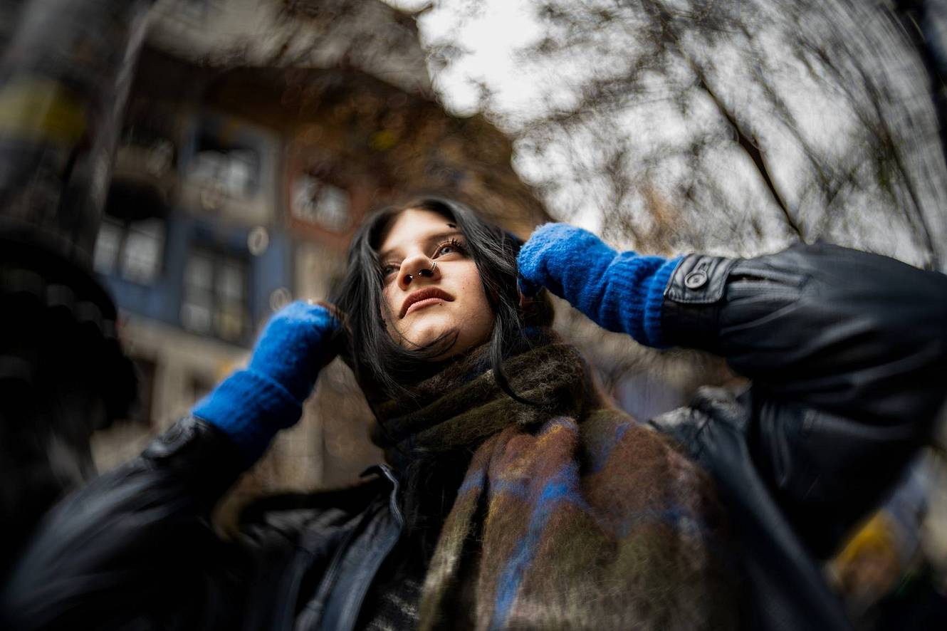 © Lucia Tarozzo, Elisa Parrino, Tony Sotelo (U: Joseph Petzval 27 f/1.7 Focus-coupled Bokeh Control Art Lens , D: Joseph Petzval 135 f/2.5 Focus-coupled Bokeh Control Art Lens)