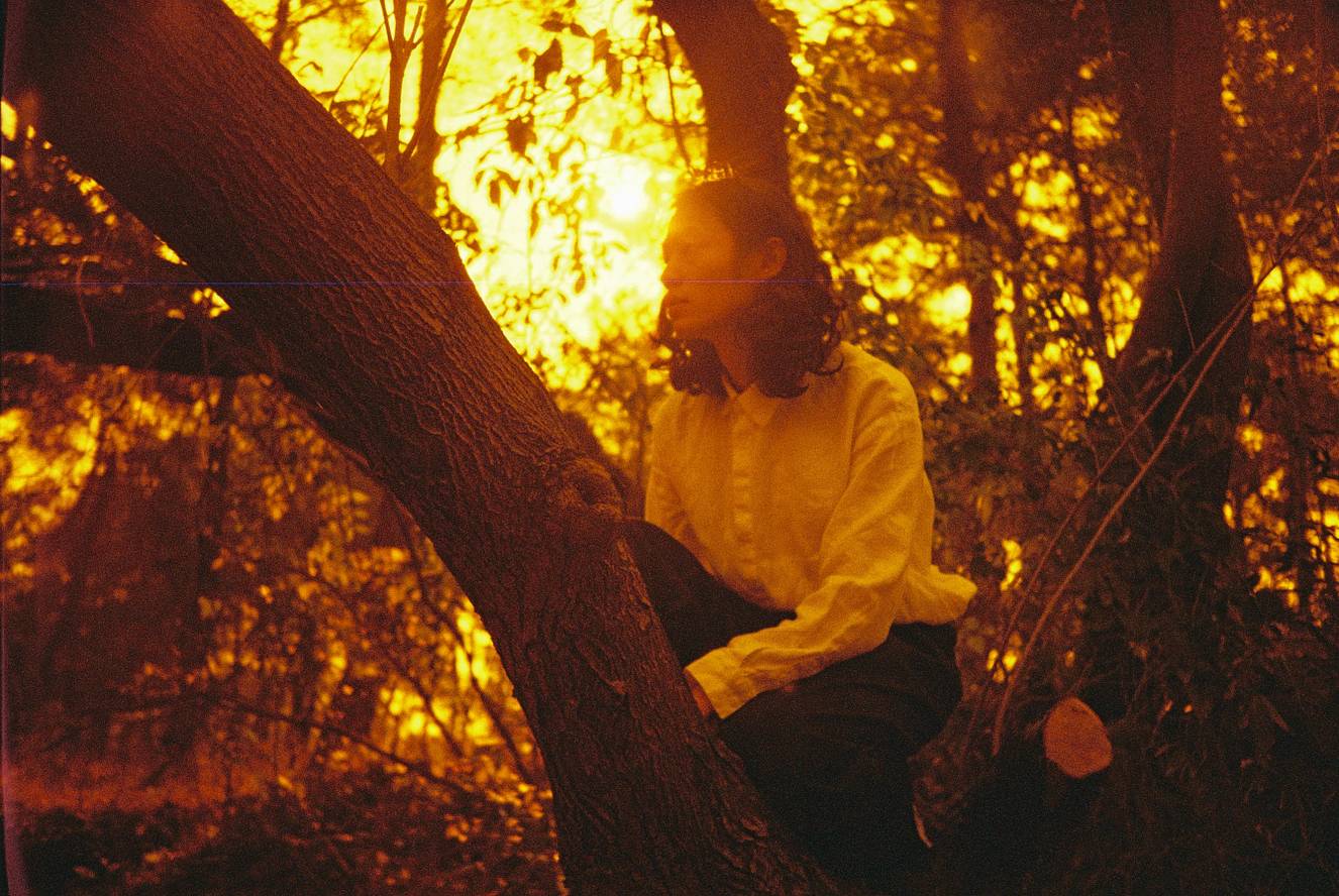 © 空调水 ，模特：欧阳 | 使用 Lomo MC-A 135 全自动随拍胶片相机 &amp; Lomography Redscale XR ISO 50-200 135 红调负片胶卷 拍摄