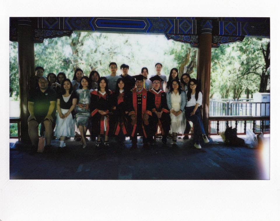 【毕业季特辑】Lomo Instant 拍立得相机替我们把毕业的离别拉长了一点