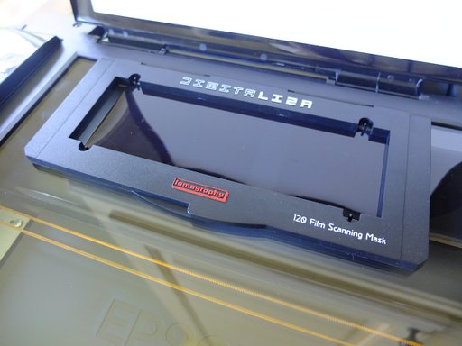 ScandaLIZA: Use ANY Scanner for Digitizing Your Negatives