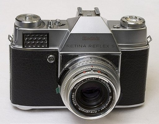 Kodak Retina Reflex S: Family Values