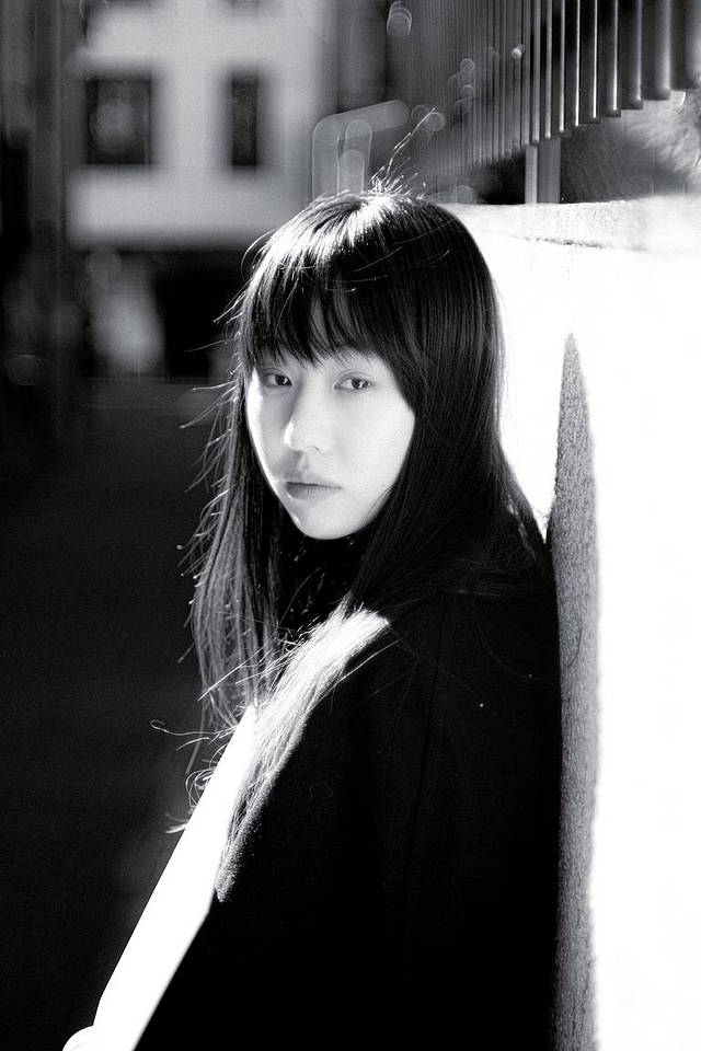 © Chaemoo Kim | 模特 Dawon Lee | Nour Triplet V 2.0/64 Bokeh Control 诺尔柔焦无反艺术镜头