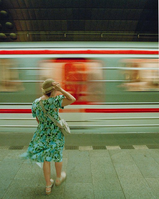 Analogue Meets Subway Systems: Dami1992 Shooting on Colour Negative Film